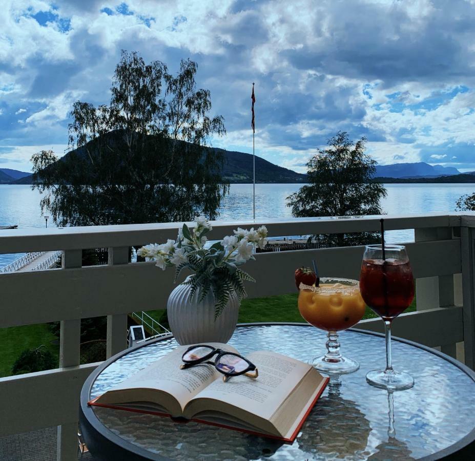 Rosendal Fjordhotel Kültér fotó